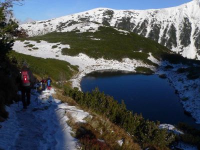 Rohackie Pleso i Rakoń w tle
