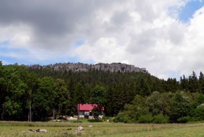 Szczeliniec widziany z Karłowa Fot. Lowell